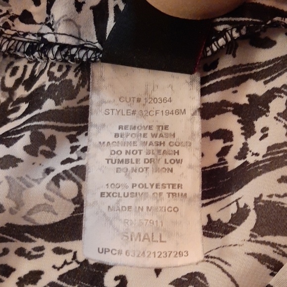 Sheer top by Wrapper - Picture 3 of 3